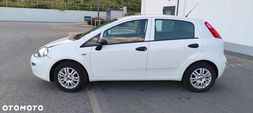 Fiat Punto Evo 1.4 8V Estiva Blue&Me - 17