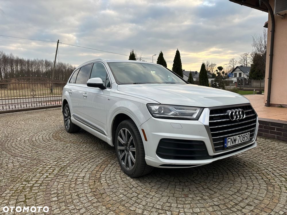 Audi Q7 3.0 TFSI Quattro Tiptronic - 1