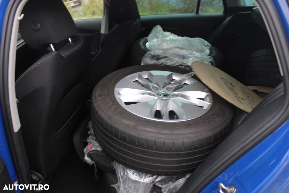 Skoda Octavia 2.0 TDI DSG Premium Edition - 3