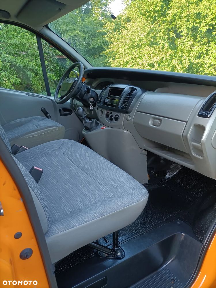 Renault Trafic - 8