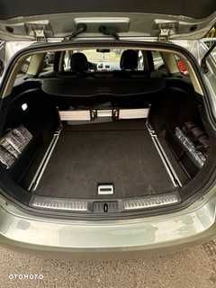 Toyota Avensis - 8