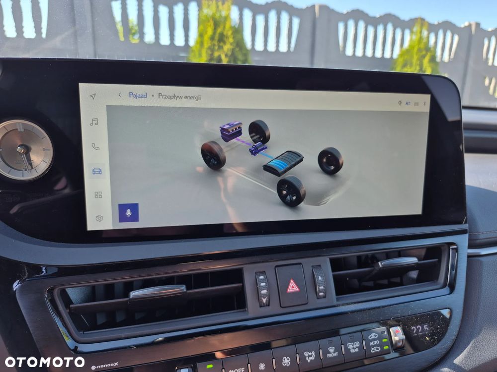Lexus ES 300h Prestige - 10
