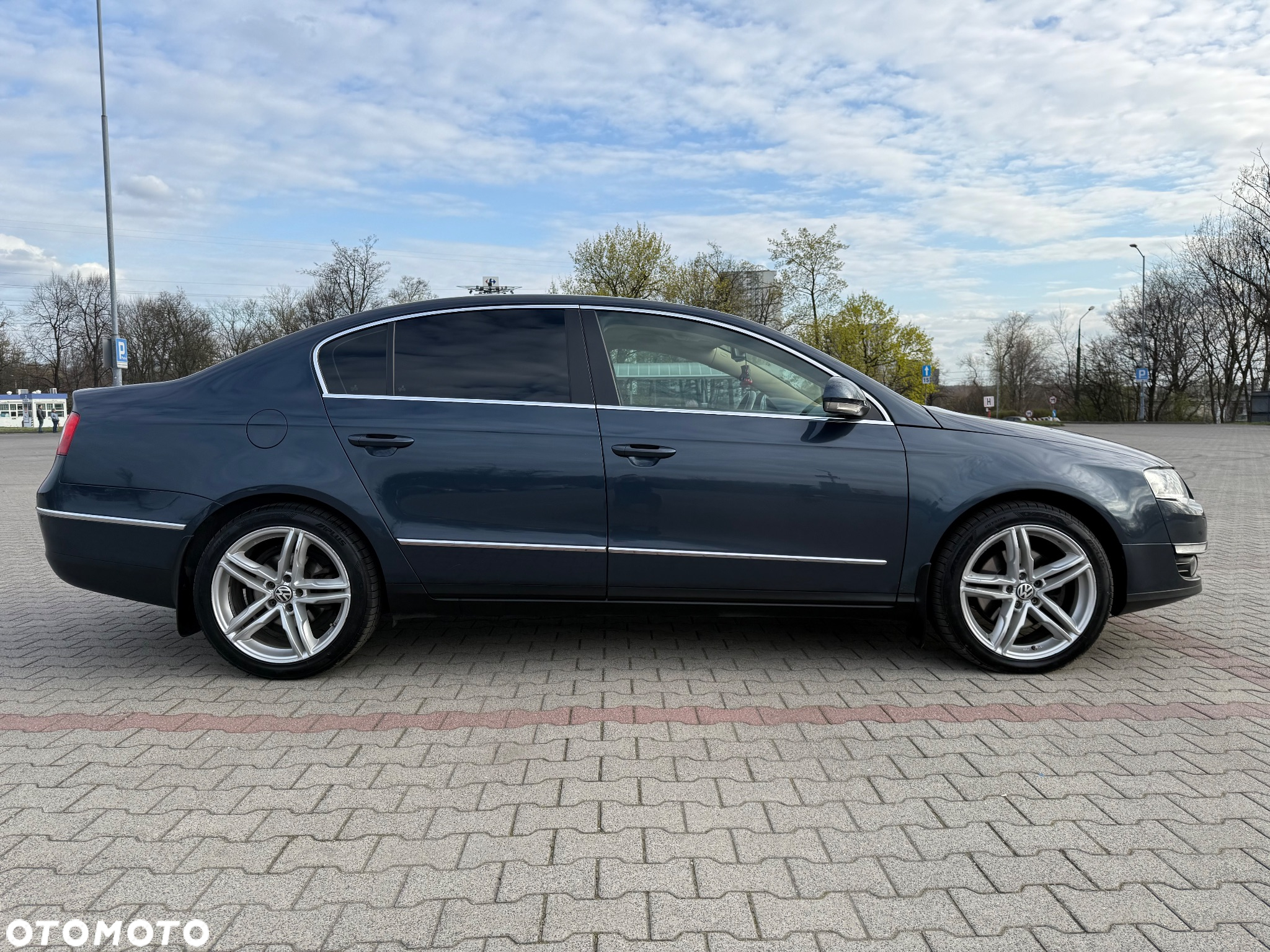 Volkswagen Passat - 3