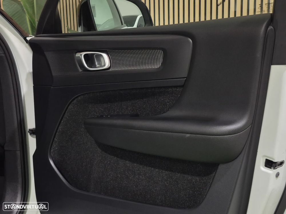 Volvo XC 40 1.5 T3 Tech Edition - 45