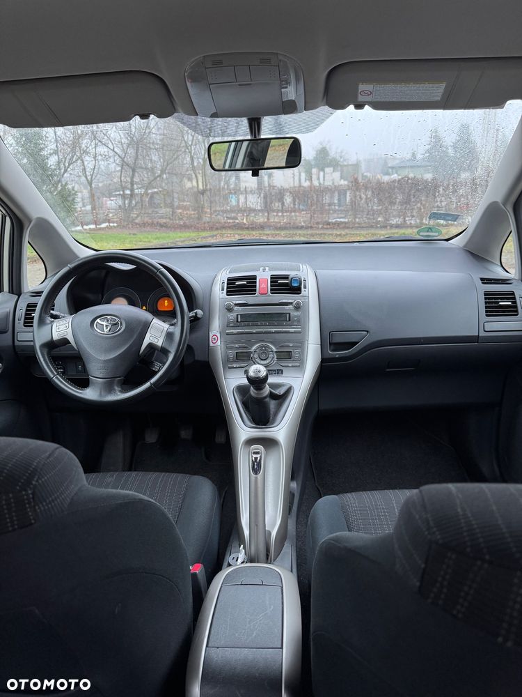 Toyota Auris 1.6 VVT-i Sol - 11