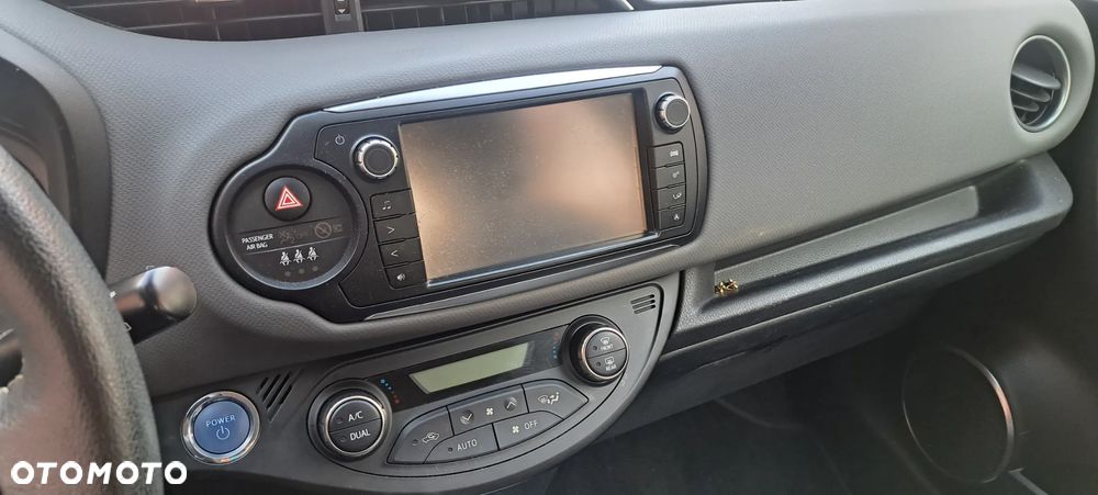 Toyota Yaris - 8