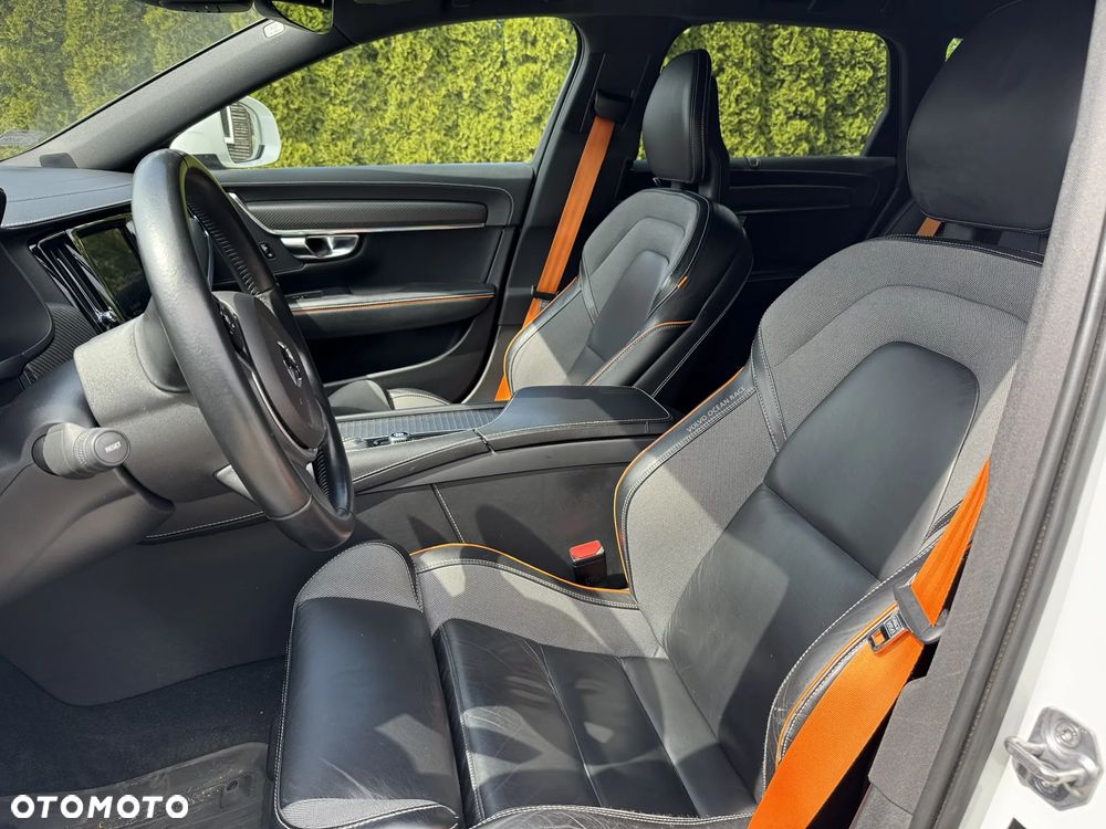 Volvo V90 Cross Country D4 AWD Ocean Race - 15