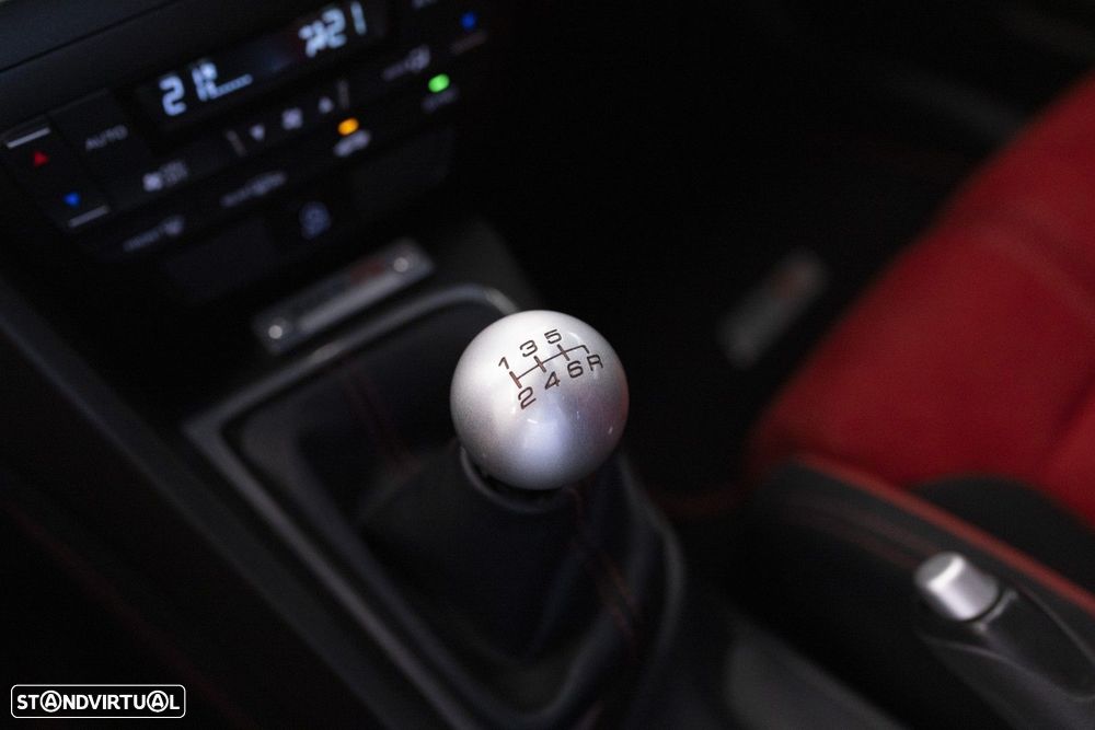 Honda Civic 2.0 VTEC Turbo Type R GT - 37