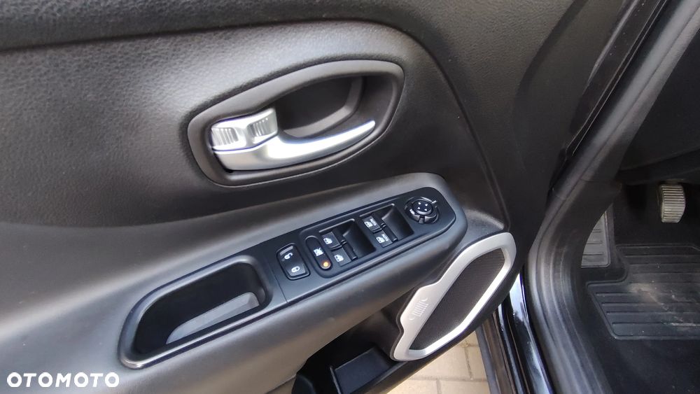 Jeep Renegade 1.4 MultiAir Limited - 19