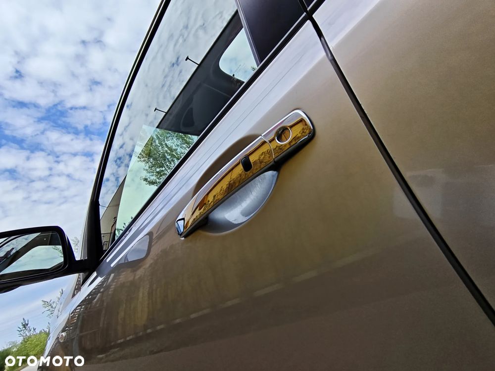 Nissan X-Trail 2.0 dCi 4x4 DPF Platinum - 9
