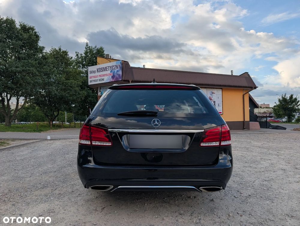 Mercedes-Benz Klasa E 250 7G-TRONIC Elegance - 6