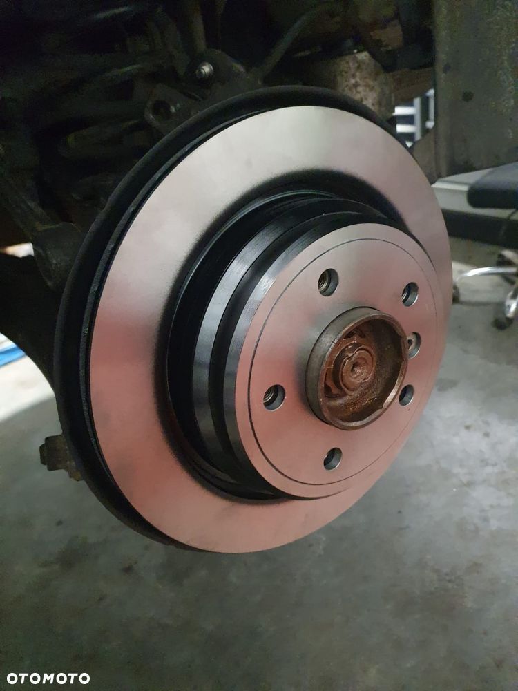 BMW Seria 5 - 21