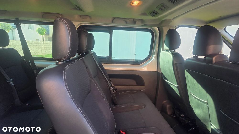 Opel Vivaro - 8