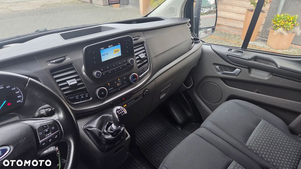 Ford Transit Custom - 11