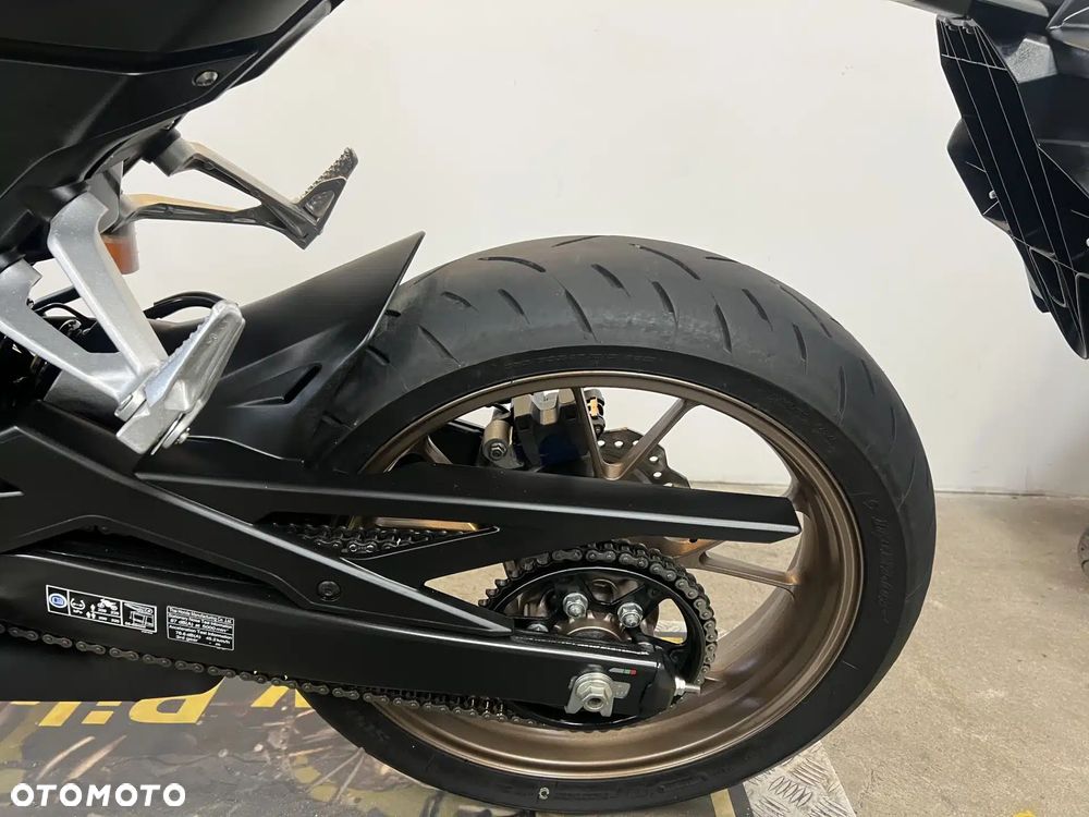 Honda CB - 34