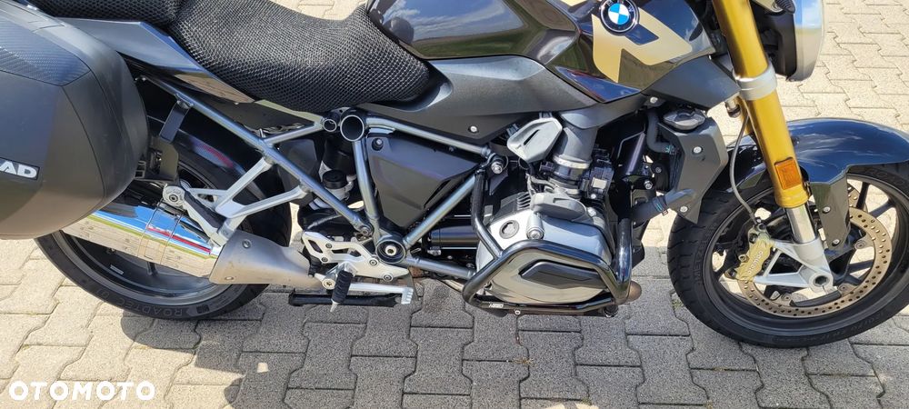 BMW R - 9