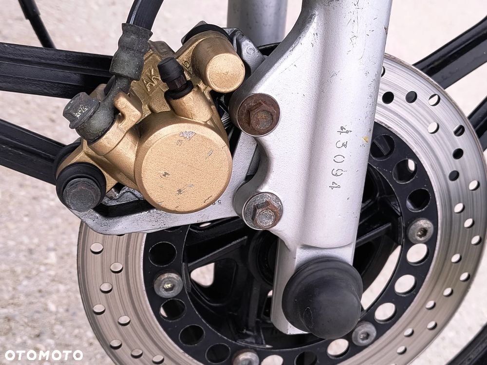 Yamaha YBR - 6