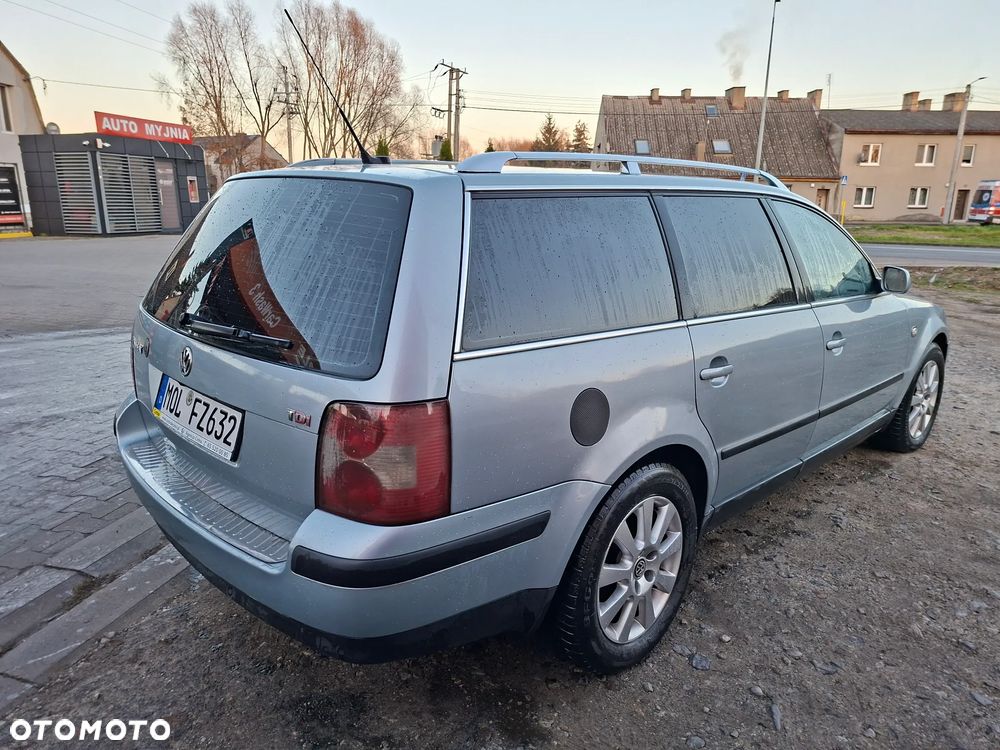 Volkswagen Passat 1.9 TDI Highline Tiptr - 3