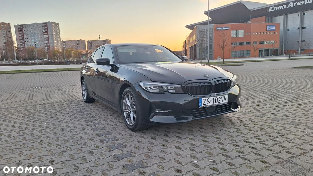 BMW Seria 3 330e M Sport - 2
