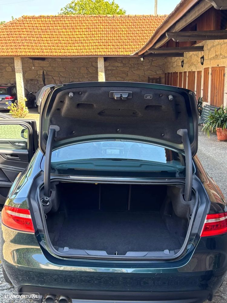 Jaguar XE 2.0 D R-Sport Aut. - 9