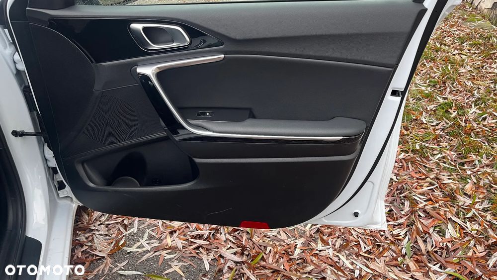 Kia Ceed 1.6 CRDi Vision - 19