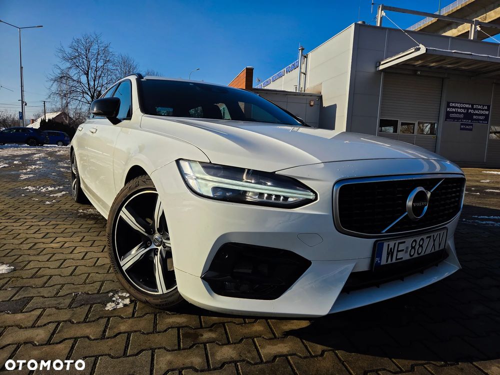 Volvo V90 D4 SCR AWD R-Design - 2
