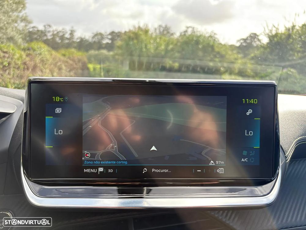 Peugeot e-2008 54 kWh GT - 12