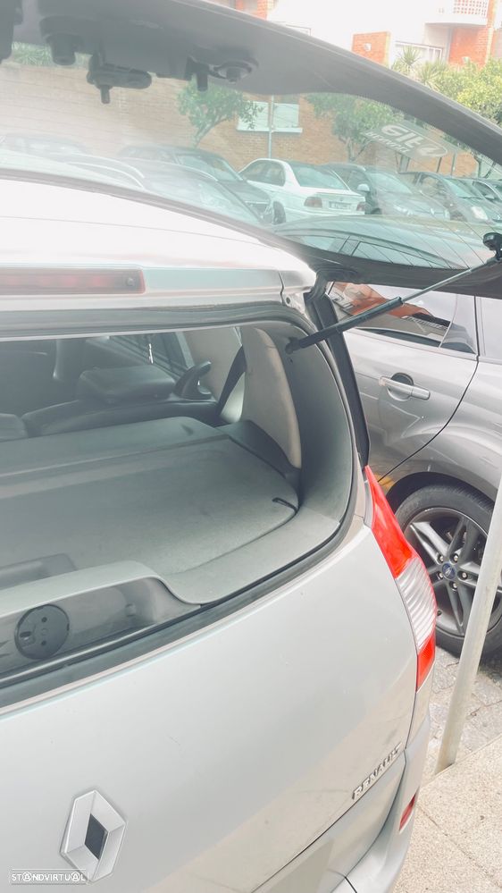 Renault Scénic 1.5 dCi SE Exclusive - 24