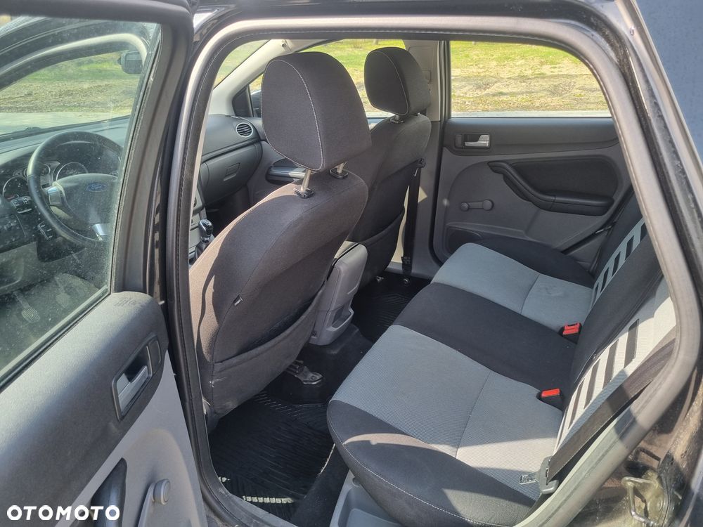 Ford Focus 1.8 TDCi Trend - 9