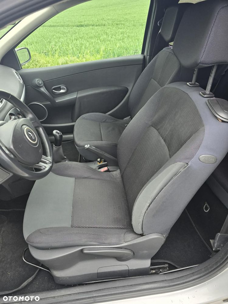 Renault Clio 1.5 dCi Dynamique - 9