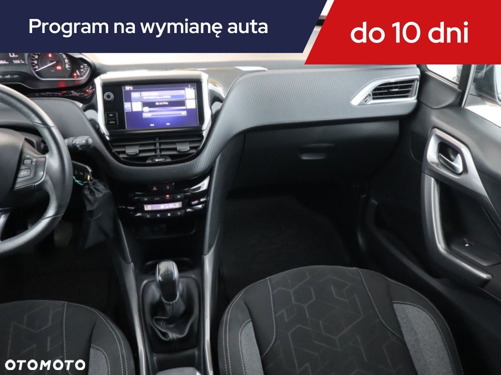 Peugeot 2008 - 10