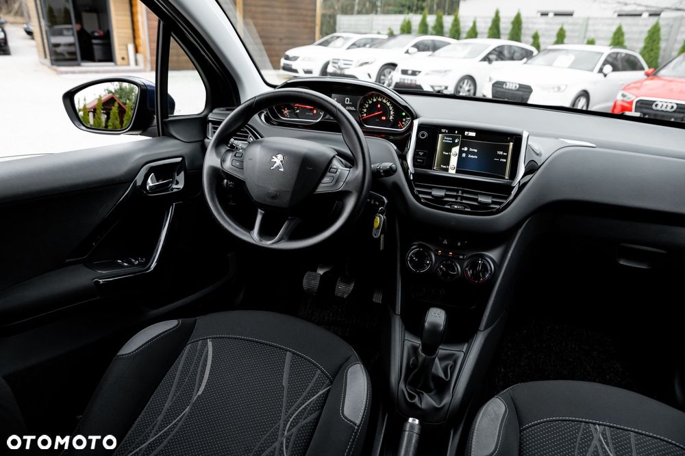 Peugeot 208 PureTech 82 Allure - 26