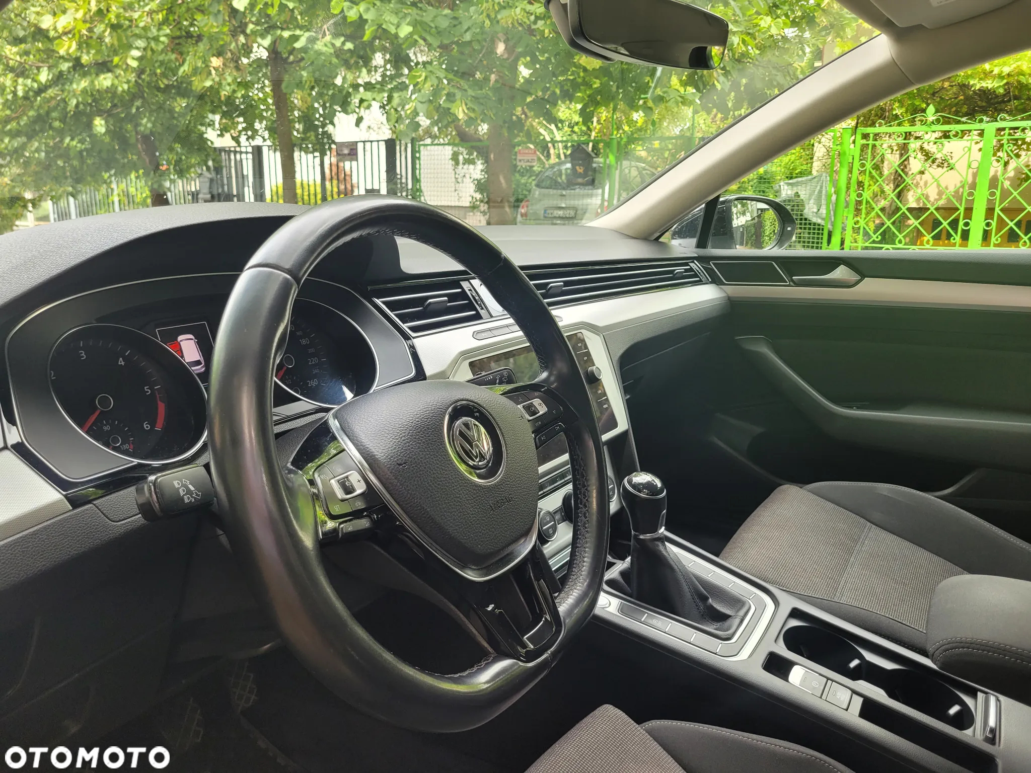 Volkswagen Passat 2.0 TDI BMT Comfortline - 8