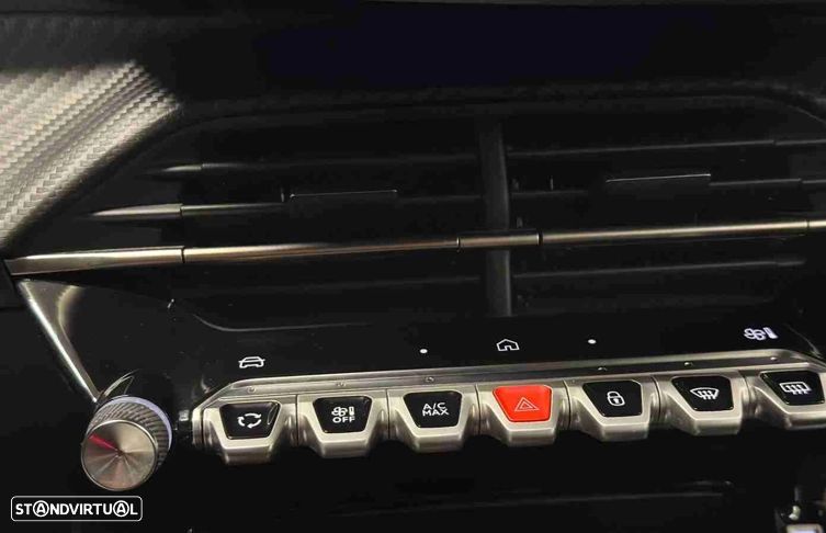 Peugeot e-2008 54 kWh SE Style - 17