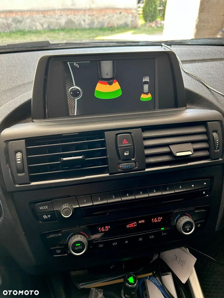 BMW Seria 1 116i - 16