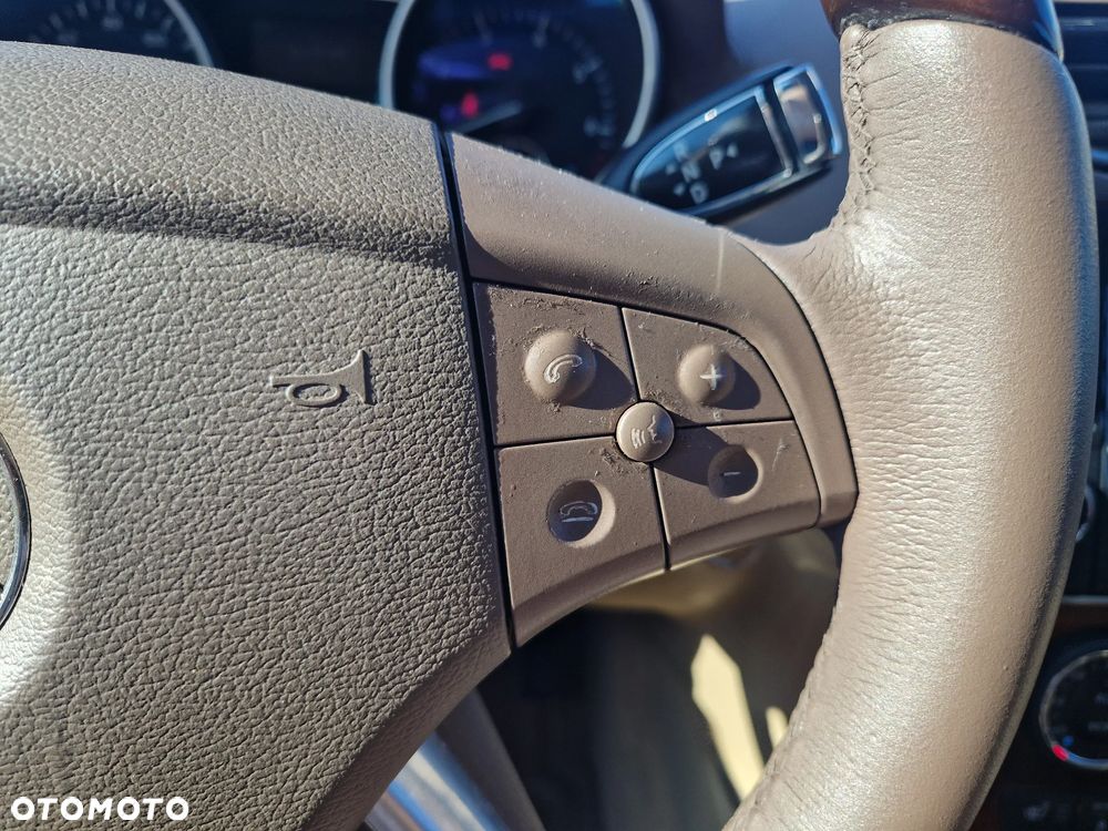 Mercedes-Benz GL 500 - 19