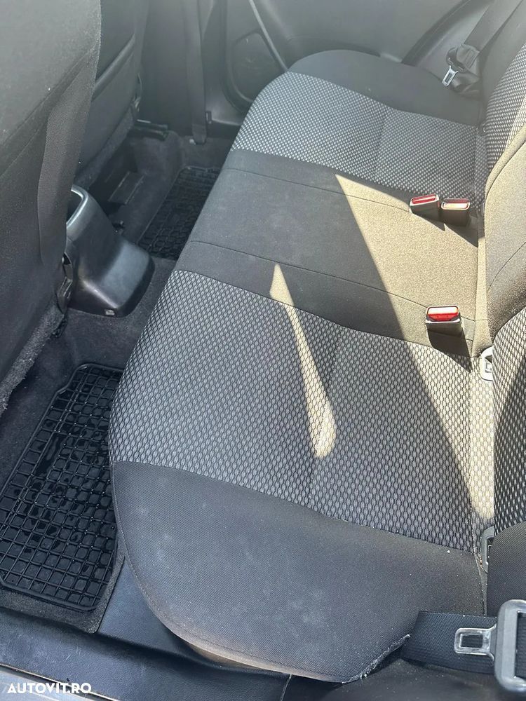 Suzuki Vitara - 8