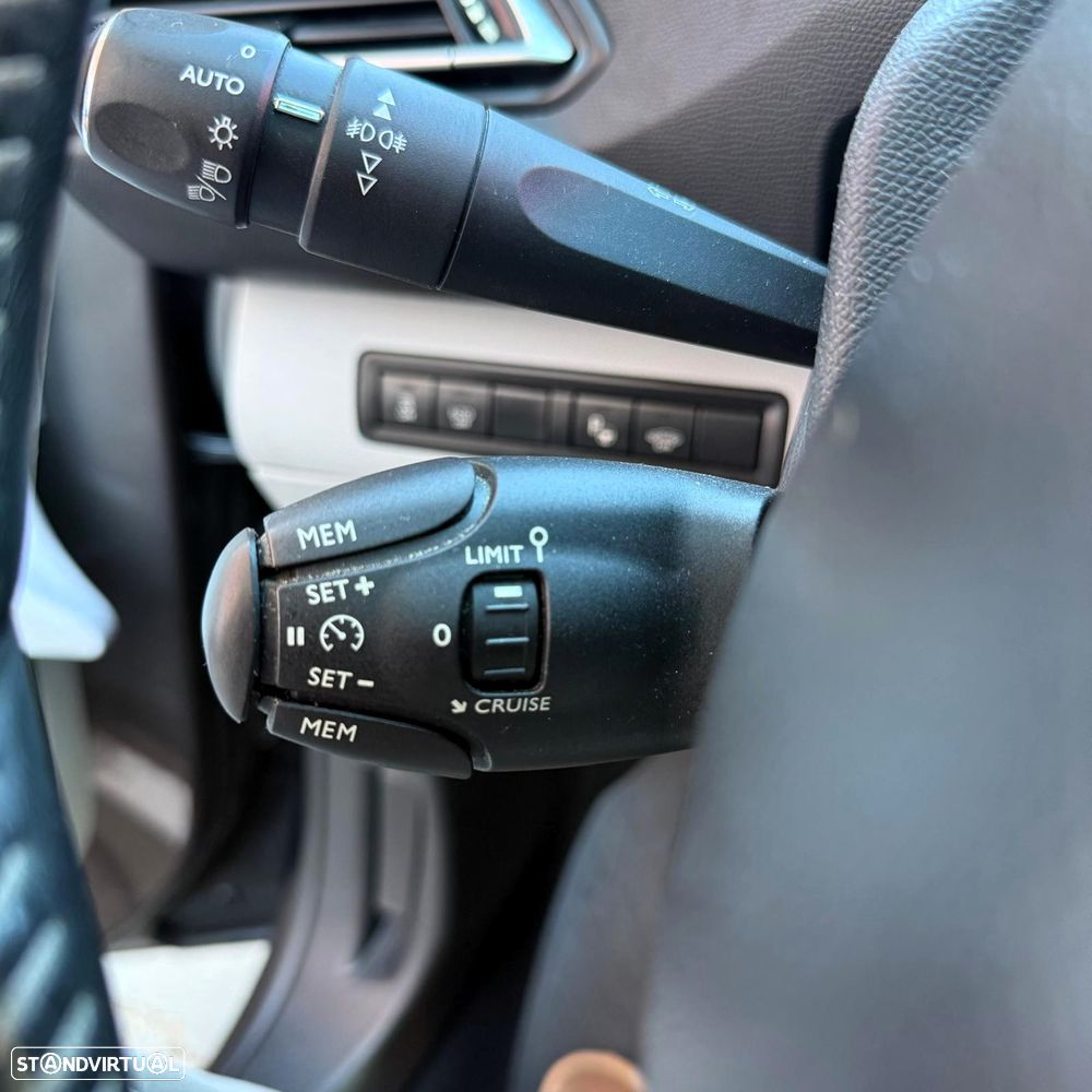 Peugeot 308 1.6 BlueHDi Allure J18 - 19