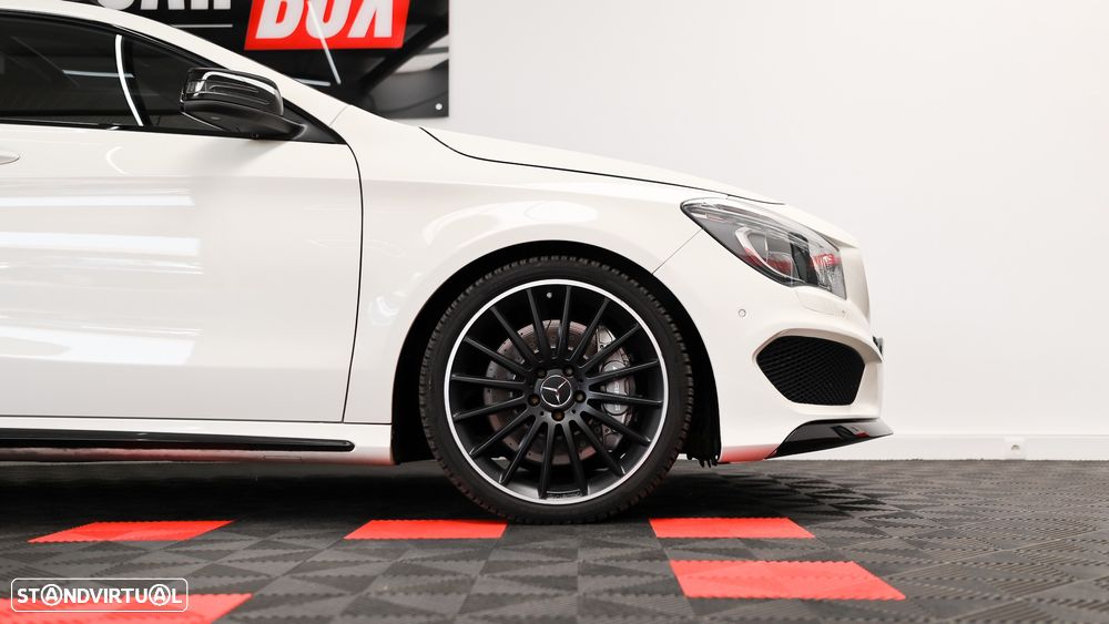 Mercedes-Benz CLA 45 AMG Shooting Brake 4-Matic - 18