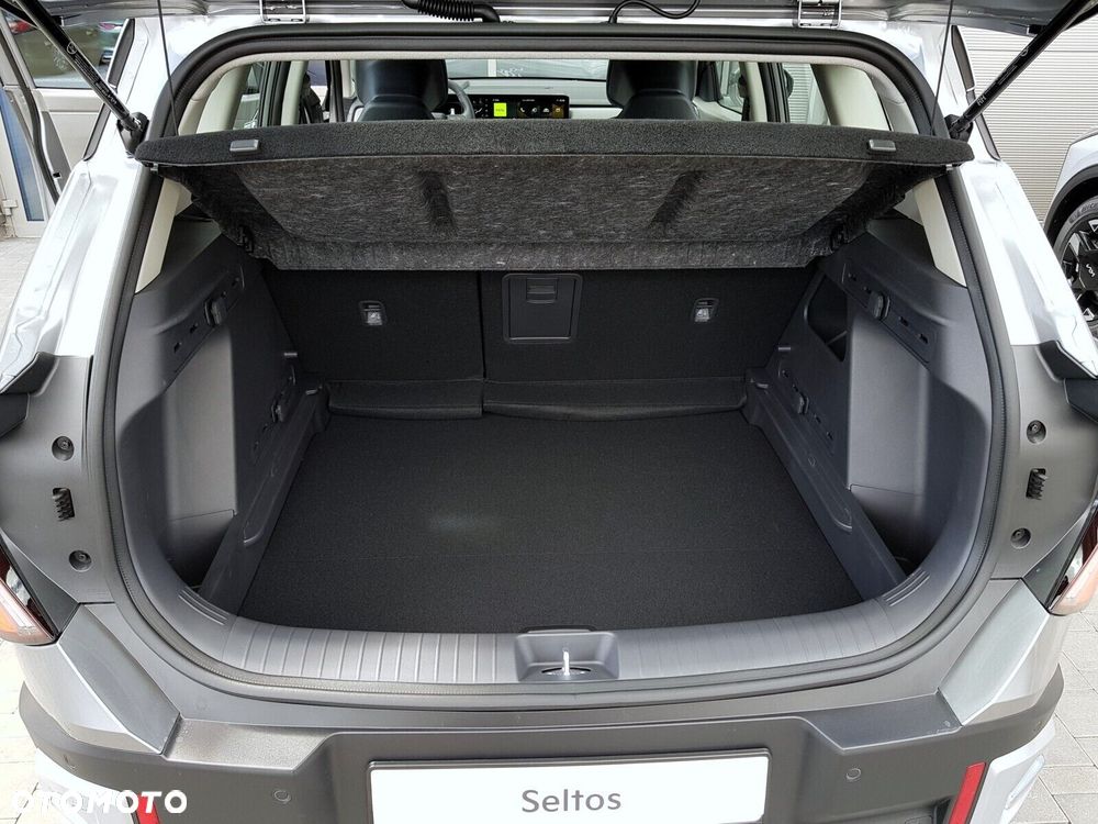 Kia Seltos - 40