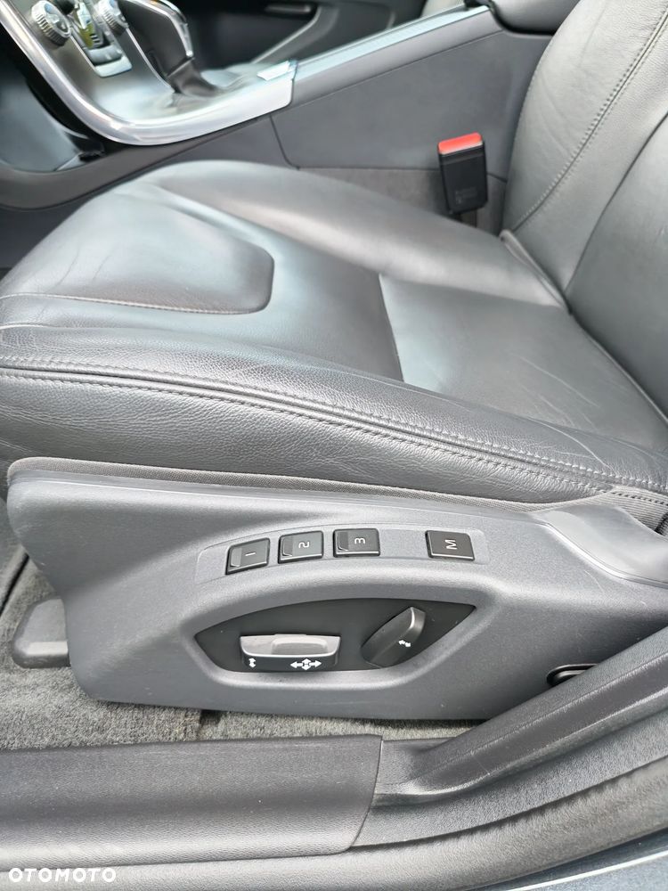 Volvo V60 Cross Country D4 Geartronic Summum - 15