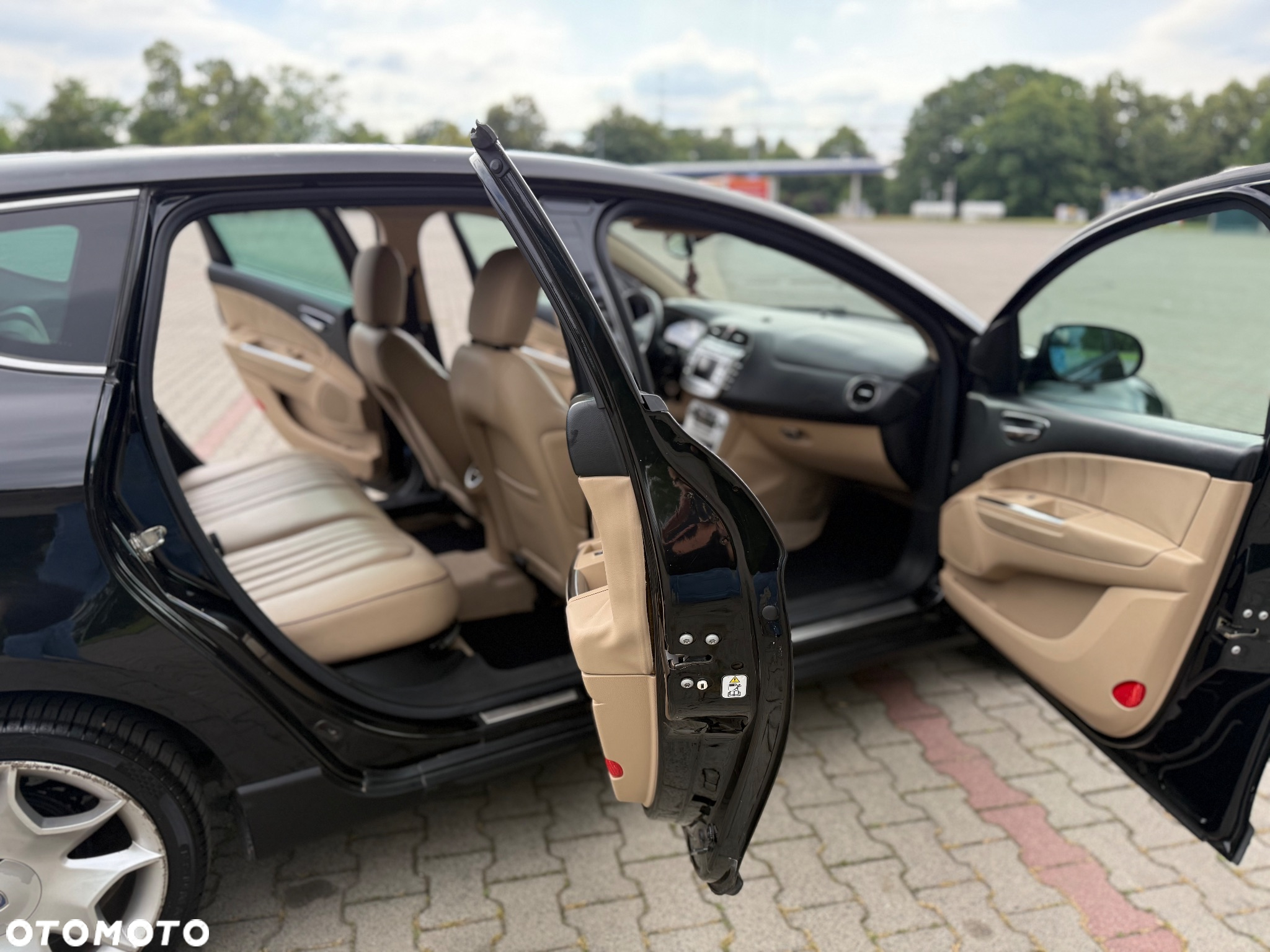 Lancia Delta - 16
