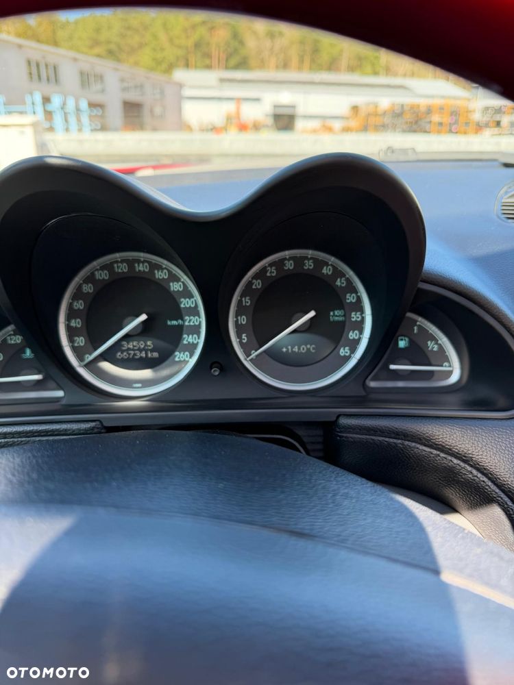 Mercedes-Benz SL 350 - 16