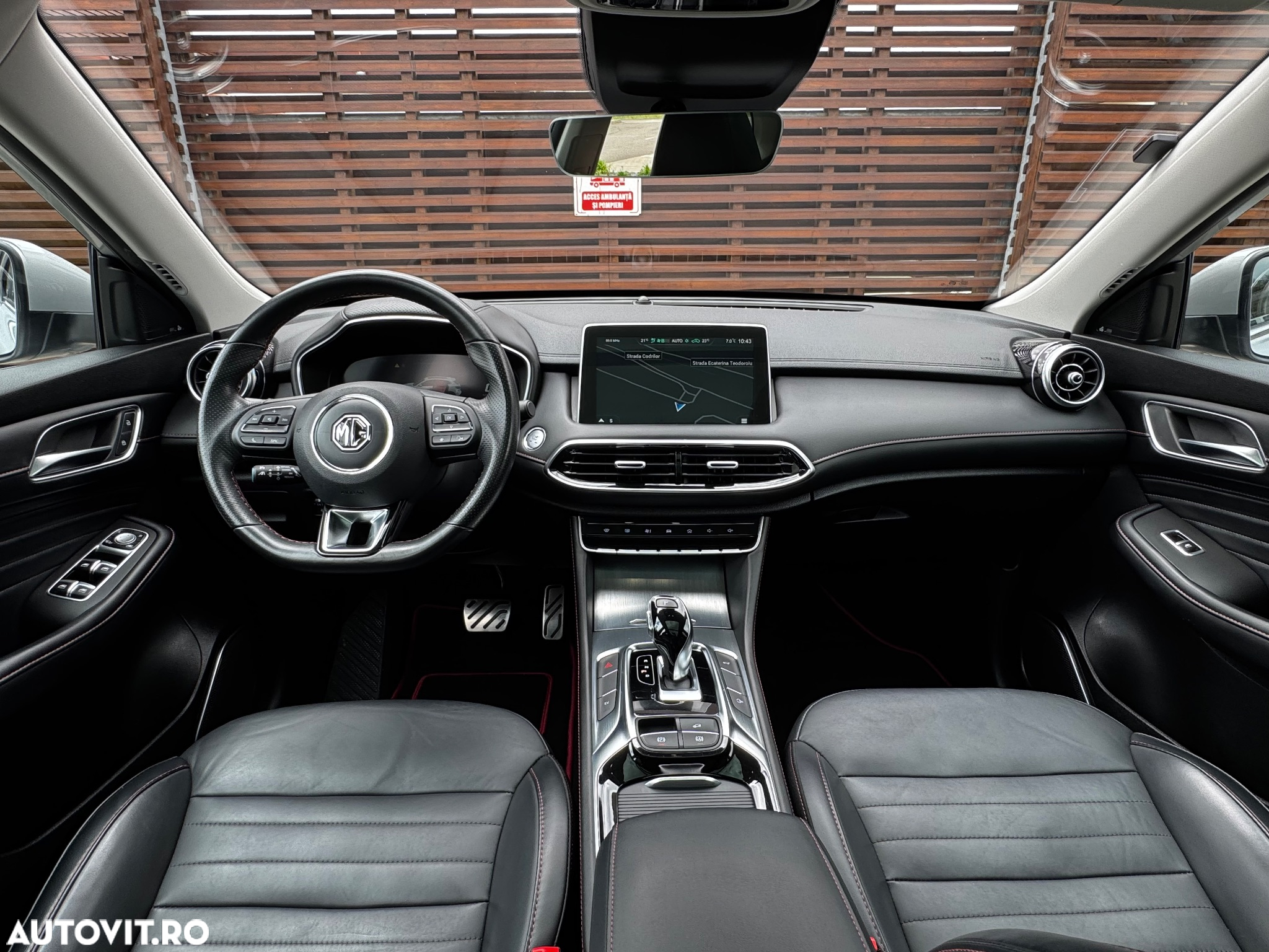 MG EHS 1.5T-GDI PHEV Luxury - 13