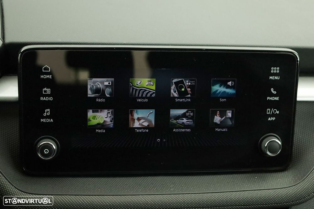 Skoda Fabia 1.0 TSI DSG — fotografia 10