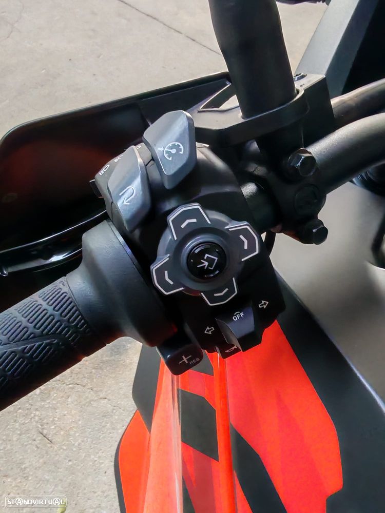 KTM 1290 Super Adventure S - 11