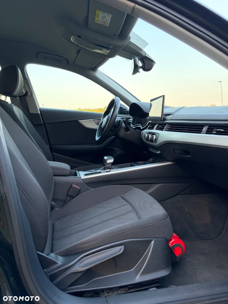 Audi A4 Limousine 35 TFSI mHEV S Line S tronic - 18