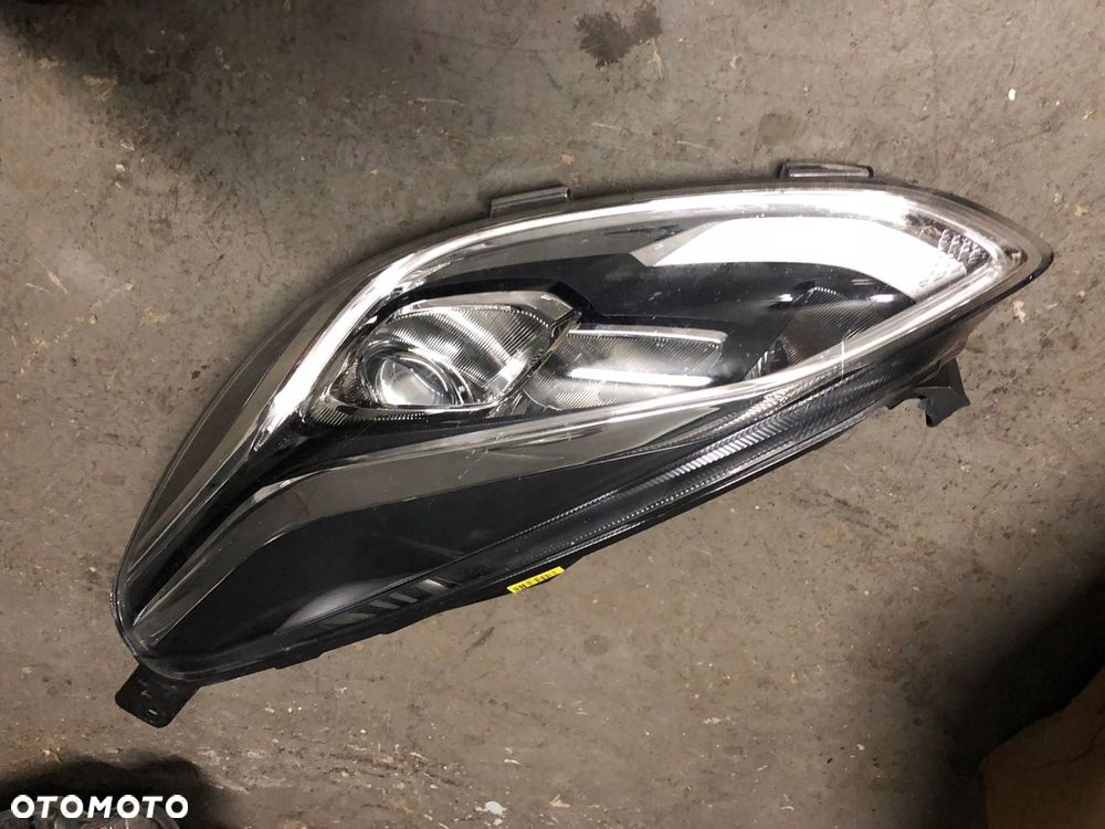 FIESTA MK8 LEWA LAMPA PRZÓD SOCZEWKOWA LED H1BB-13W030-CD - 1