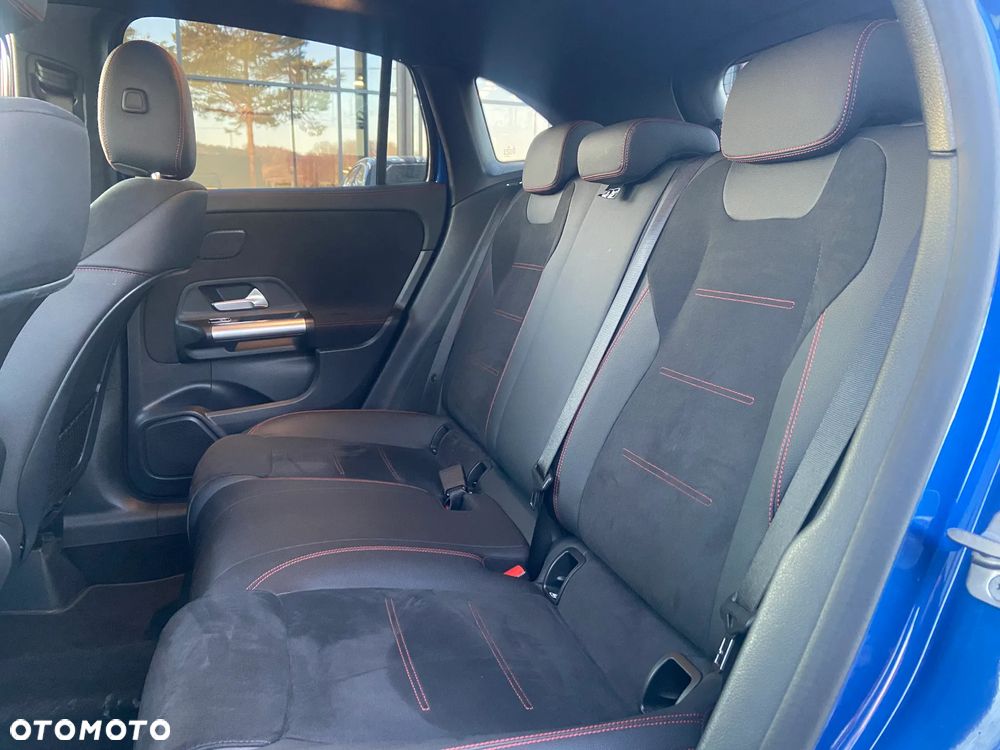 Mercedes-Benz GLA 200 AMG Line - 9