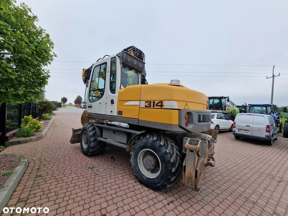 Liebherr A314, 2012r, klimatyzacja - 9